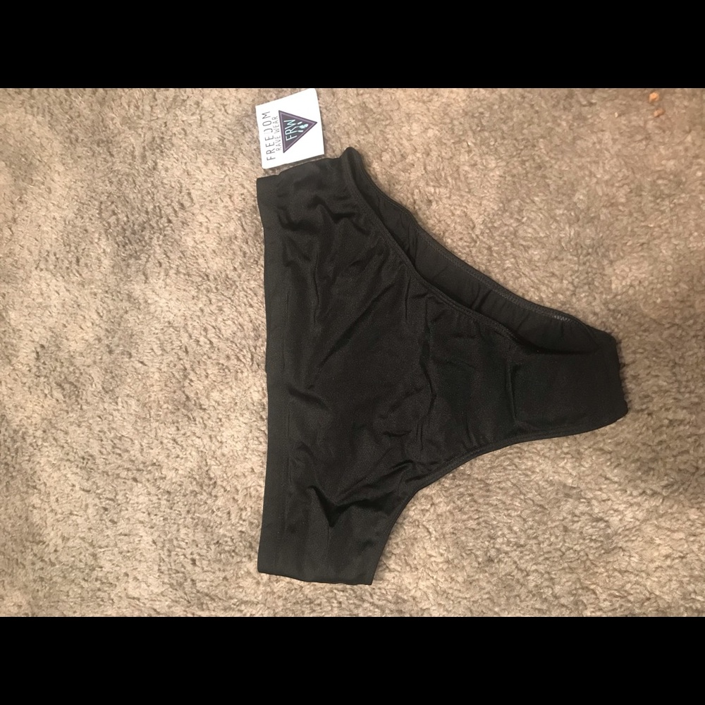 Freedom rave wear size 2X Brazilian bottoms